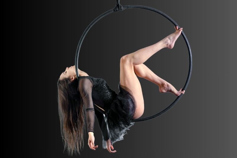 AERIAL FLOW DANCE 3